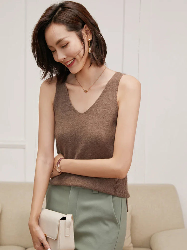 Ivy Manhattan | Ivanna Quinn Cashmere Neck
