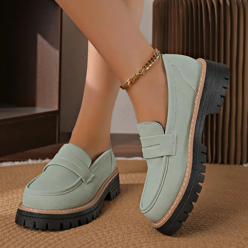 Ivy Manhattan | Fashion Essential Platform