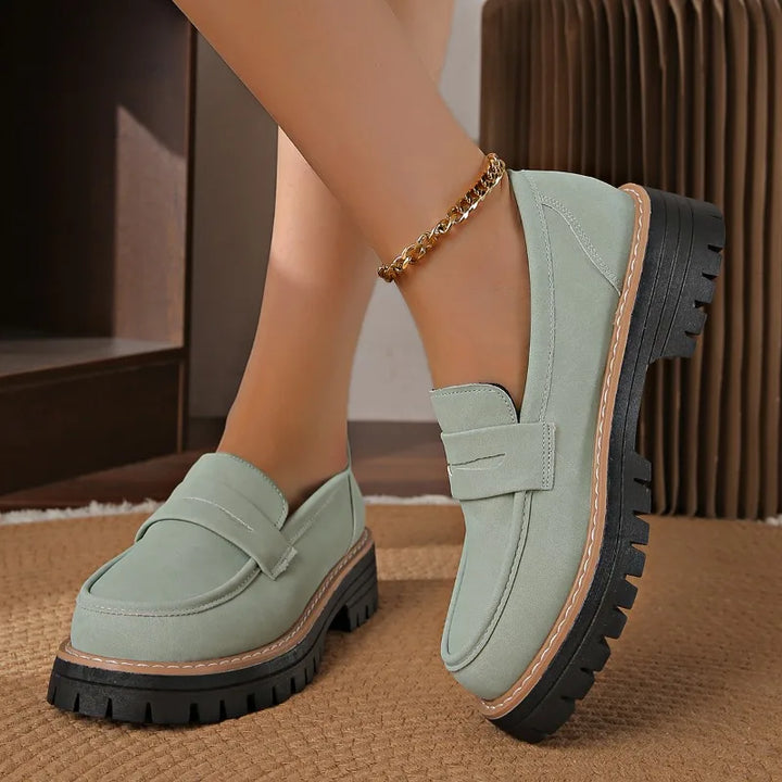 Ivy Manhattan | Fashion Essential Platform