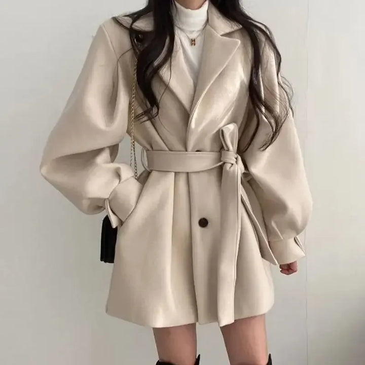 Ivy Manhattan | Zariah Elegant belted trench