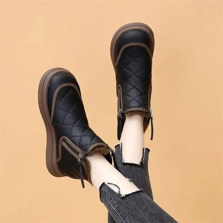 Ivy Manhattan | Boots