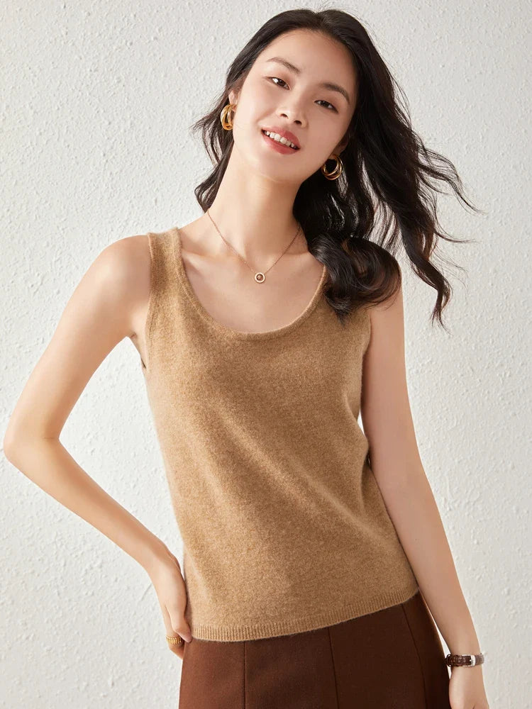Ivy Manhattan | Ivanna Quinn Cashmere Neck