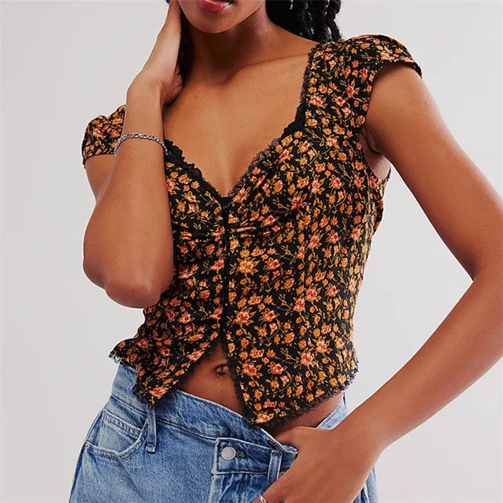 Ivy Manhattan | Elowen Floral Ruche Crop