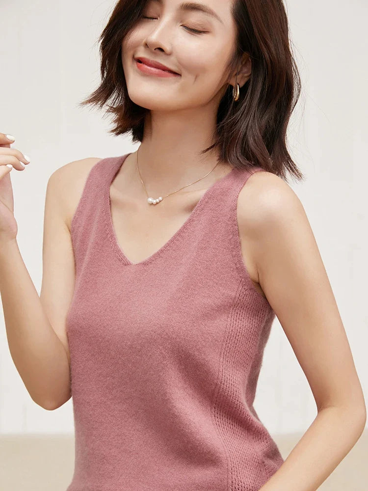 Ivy Manhattan | Ivanna Quinn Cashmere Neck