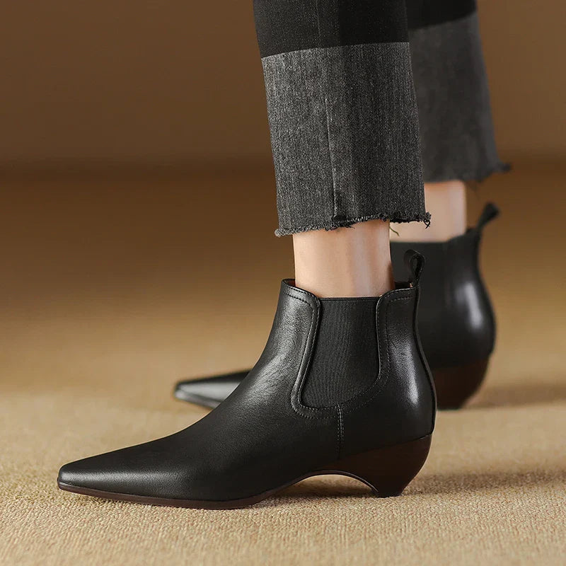 Ivy Manhattan | Leather Boots