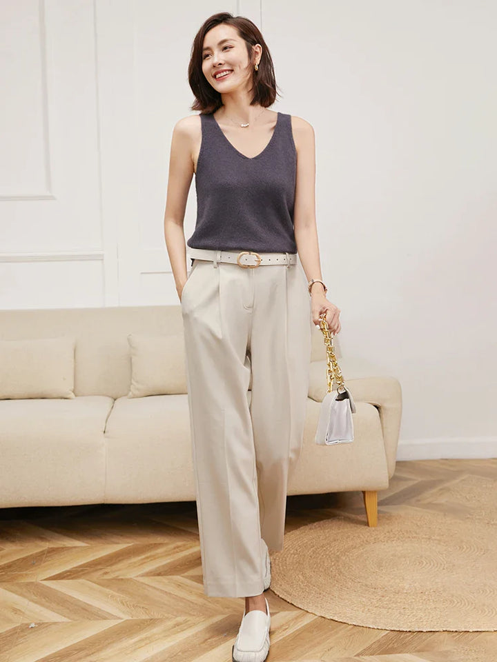 Ivy Manhattan | Ivanna Quinn Cashmere Neck