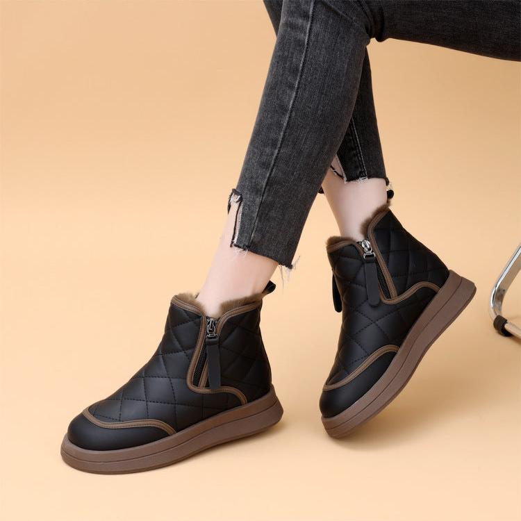 Ivy Manhattan | Boots