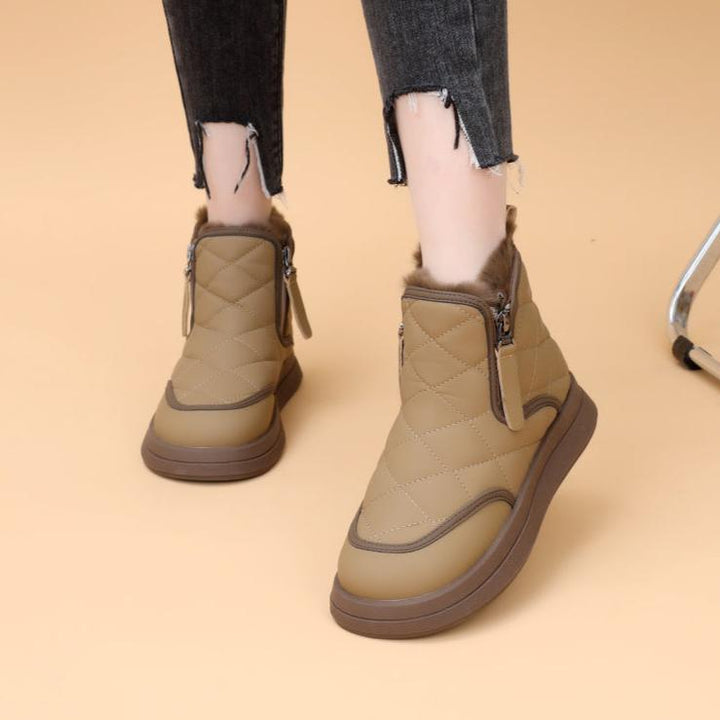 Ivy Manhattan | Boots
