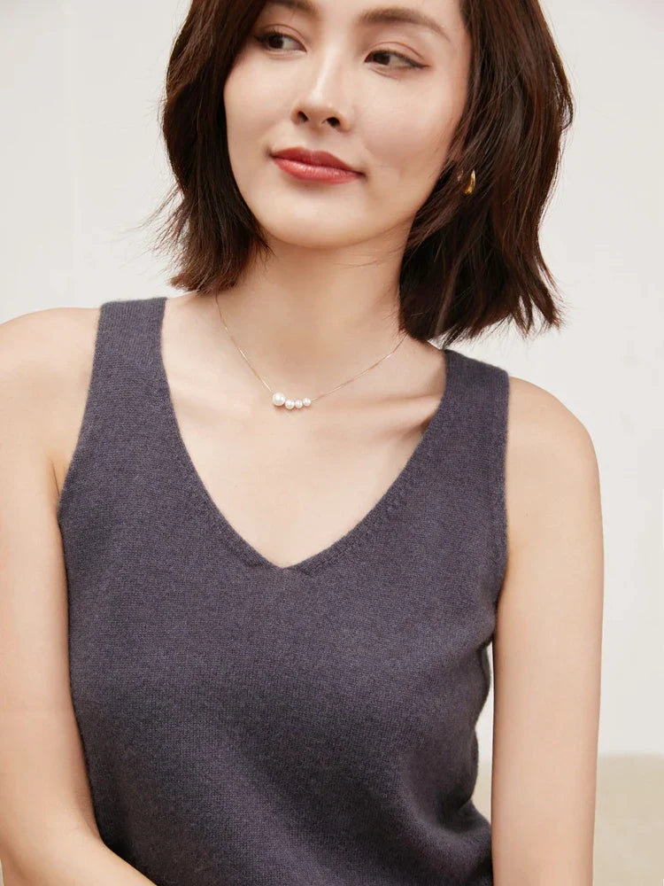 Ivy Manhattan | Ivanna Quinn Cashmere Neck