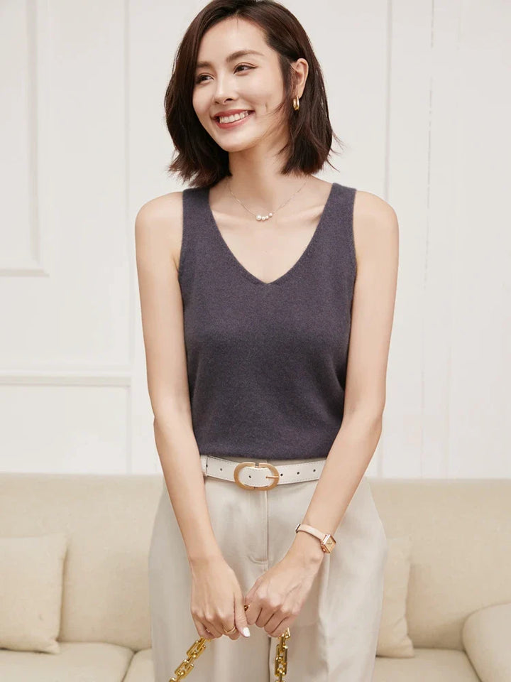 Ivy Manhattan | Ivanna Quinn Cashmere Neck