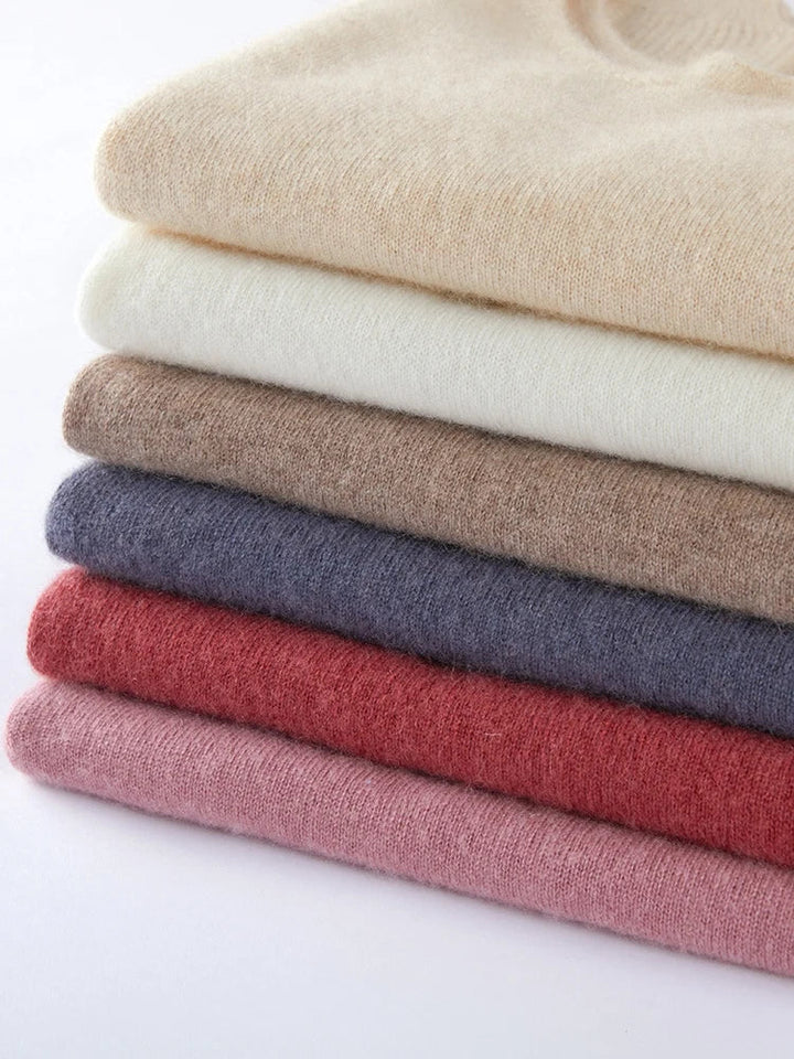 Ivy Manhattan | Ivanna Quinn Cashmere Neck