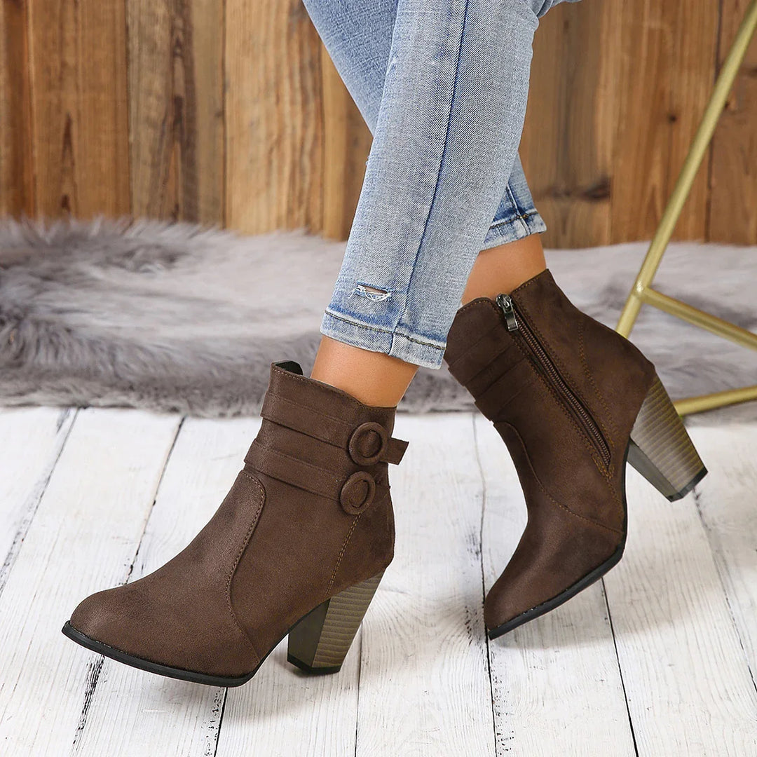 Ivy Manhattan | Boots