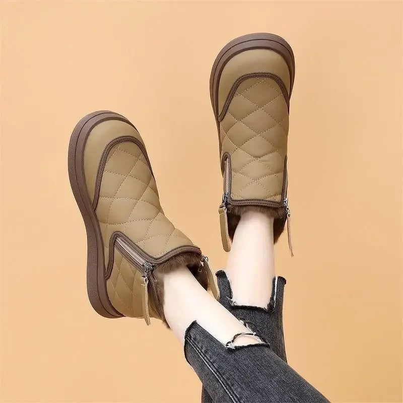Ivy Manhattan | Boots