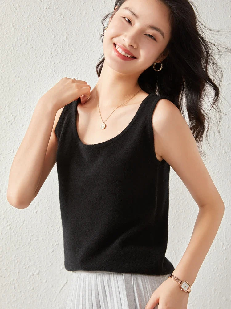 Ivy Manhattan | Ivanna Quinn Cashmere Neck