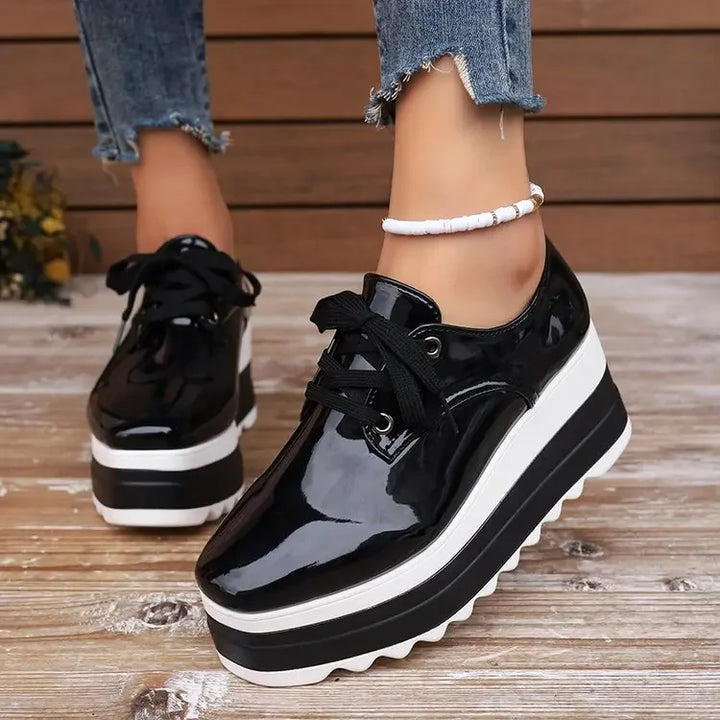 Ivy Manhattan | Fashion Forward Platform