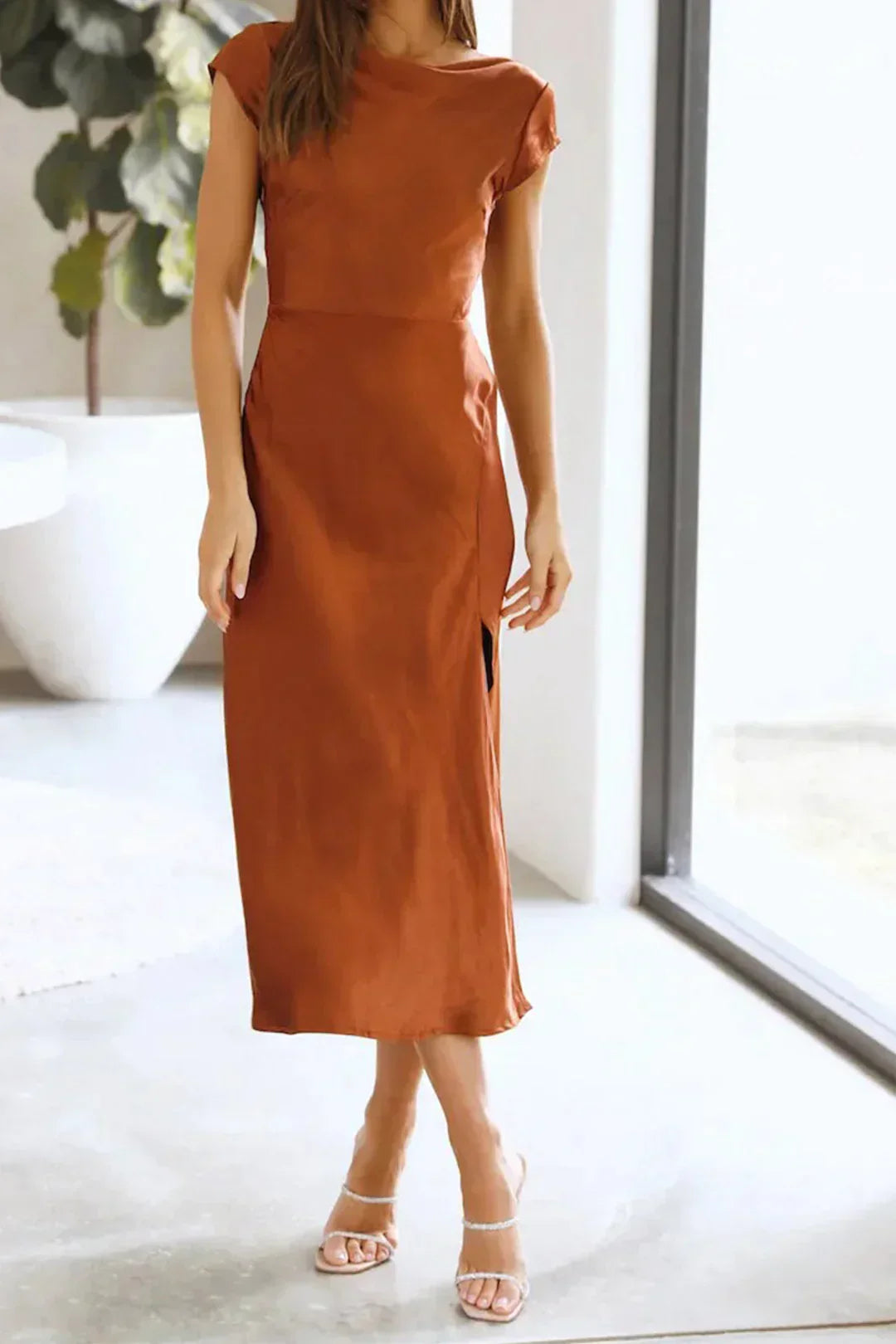 Ivy Manhattan | Pearly Elegant Evening Dress