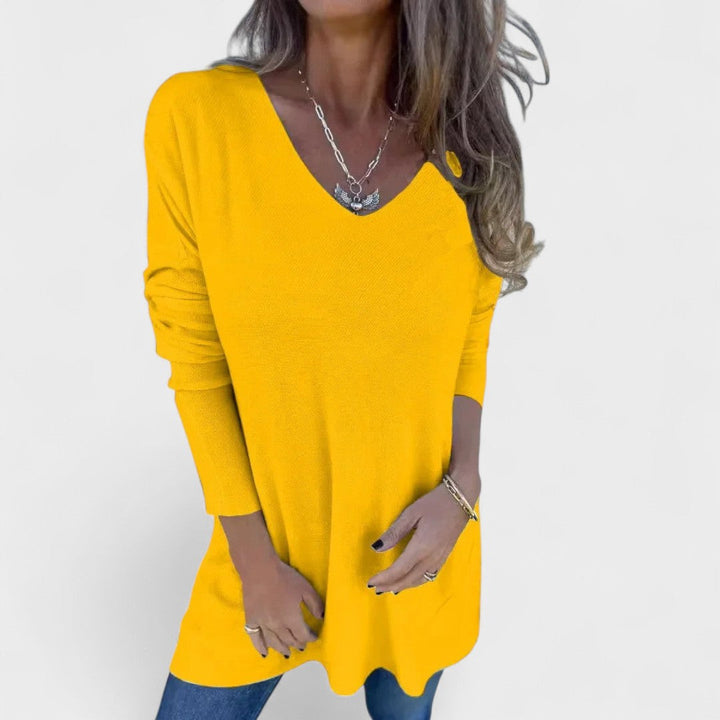Ivy Manhattan | V-Neck