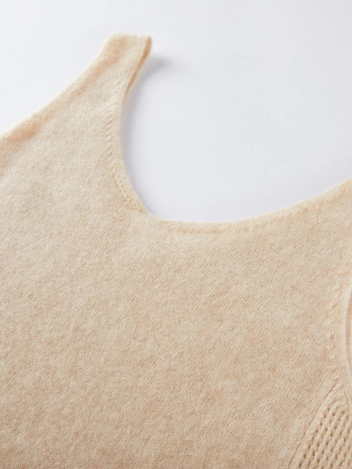 Ivy Manhattan | Ivanna Quinn Cashmere Neck
