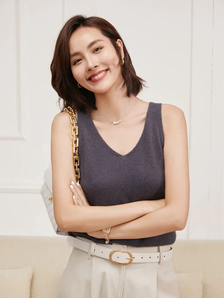 Ivy Manhattan | Ivanna Quinn Cashmere Neck
