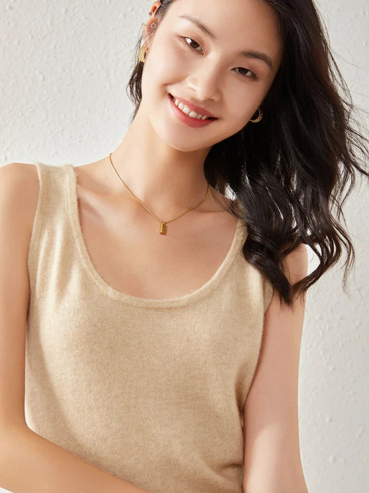 Ivy Manhattan | Ivanna Quinn Cashmere Neck