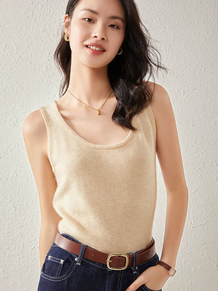 Ivy Manhattan | Ivanna Quinn Cashmere Neck
