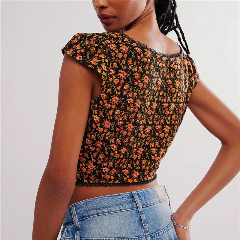 Ivy Manhattan | Elowen Floral Ruche Crop