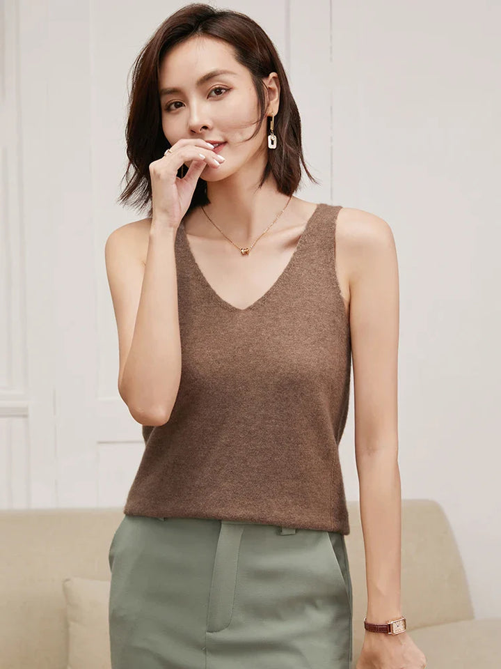 Ivy Manhattan | Ivanna Quinn Cashmere Neck