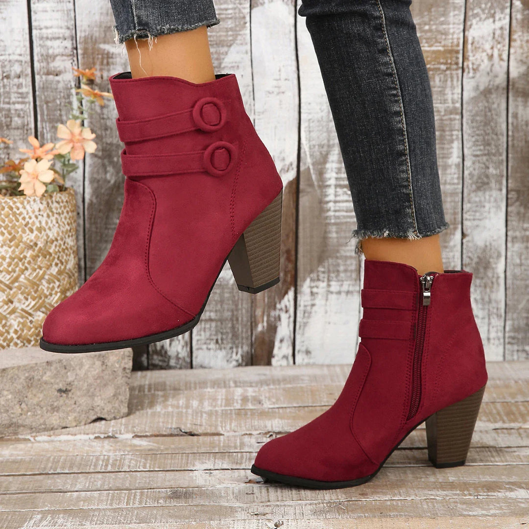 Ivy Manhattan | Boots