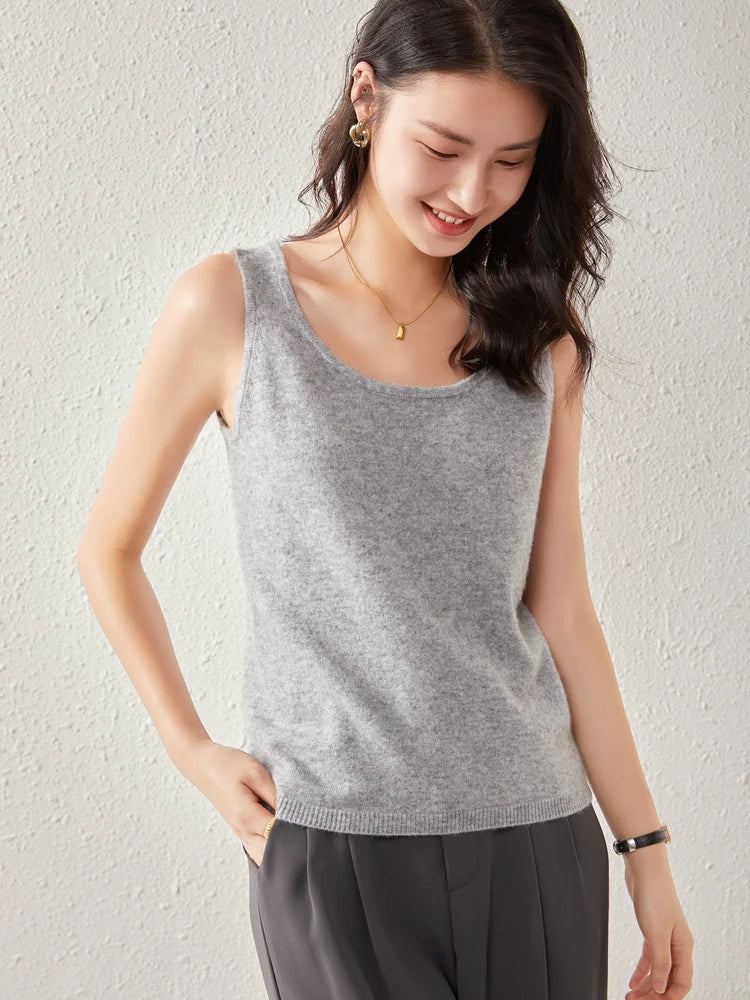 Ivy Manhattan | Ivanna Quinn Cashmere Neck