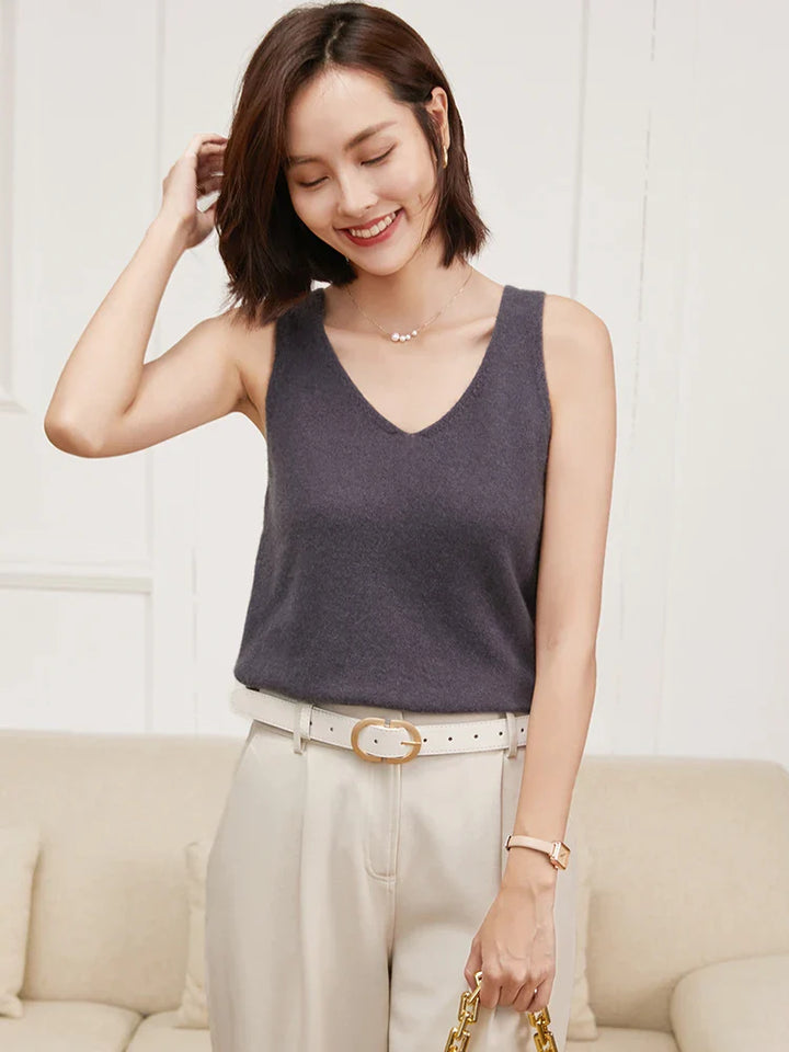 Ivy Manhattan | Ivanna Quinn Cashmere Neck