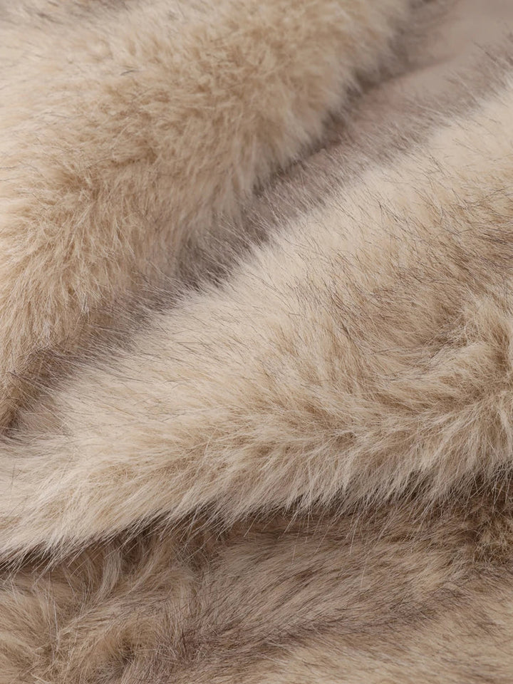 Ivy Manhattan | Camryn Elegant Coat Timeless