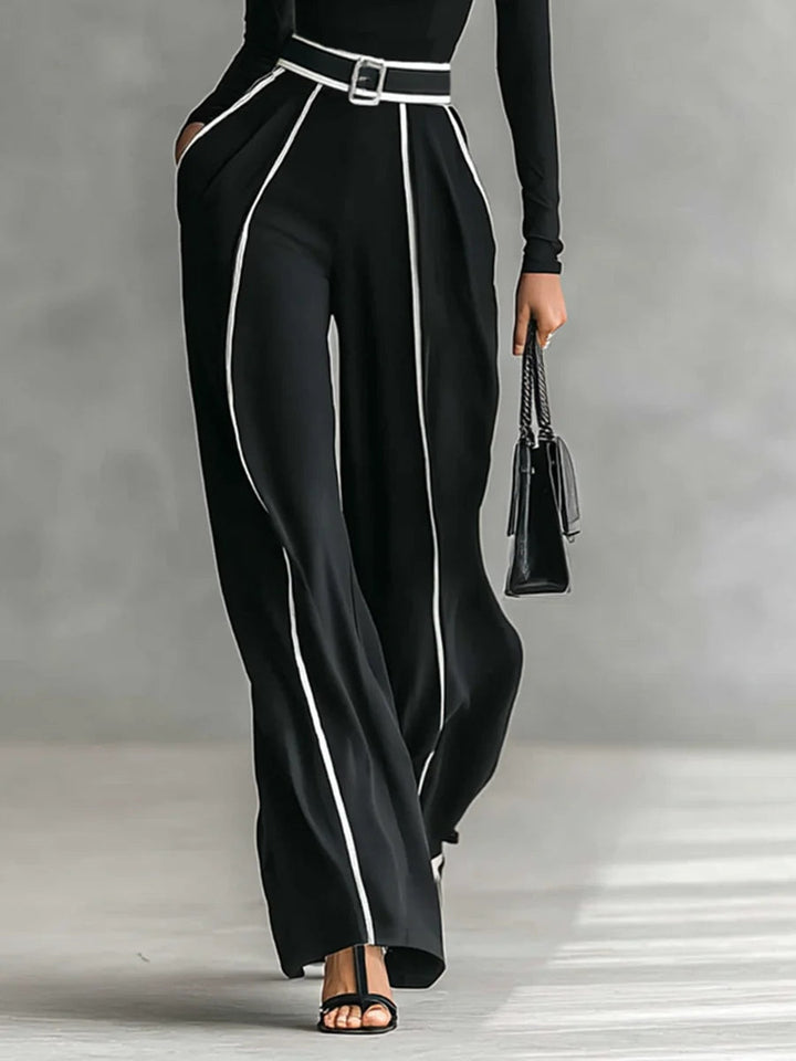 Vera™ || Elegant set with contrast detail