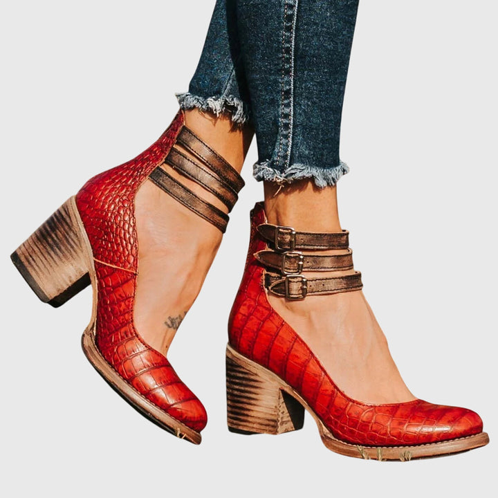 Ivy Manhattan | Elegant And Comfortable Sandals