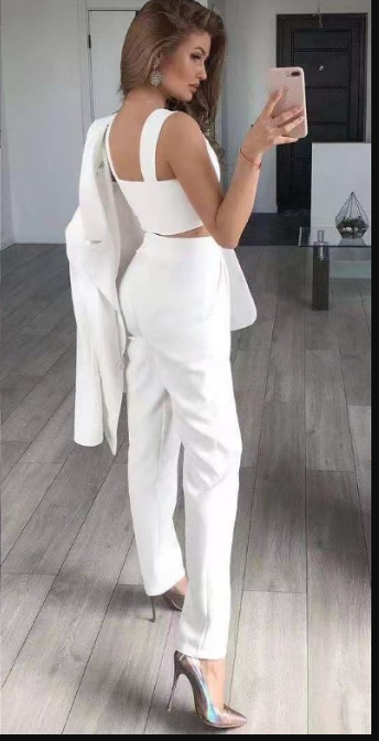 Brita | Women's Cropped Blazer Set