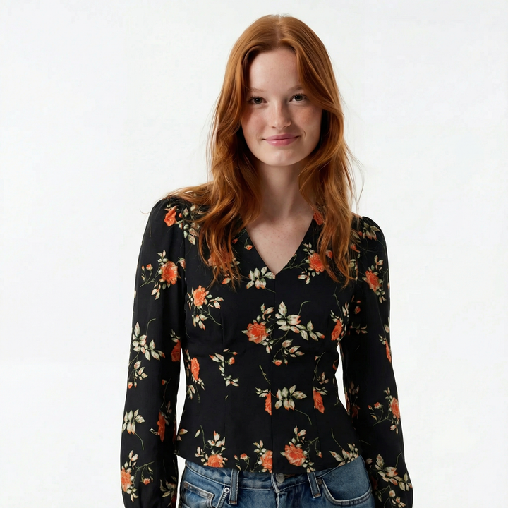 Ivy Manhattan | Elegant Blouse Black Floral