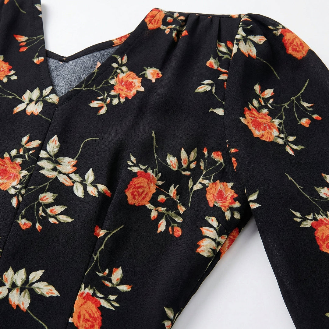 Ivy Manhattan | Elegant Blouse Black Floral