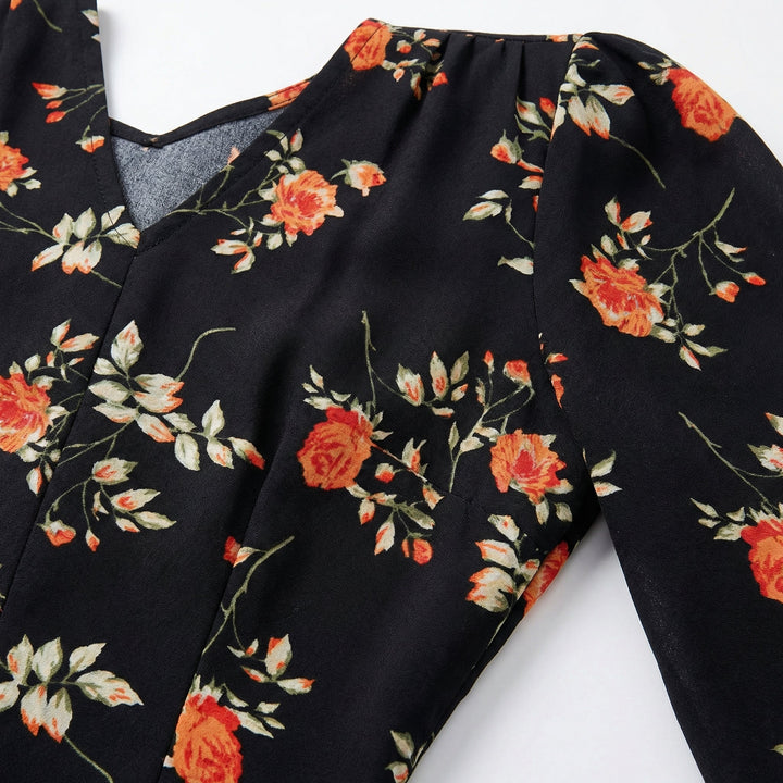 Ivy Manhattan | Elegant Blouse Black Floral