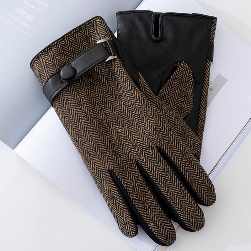 Ivy Manhattan | Patterned Touchscreen Gloves Ideal